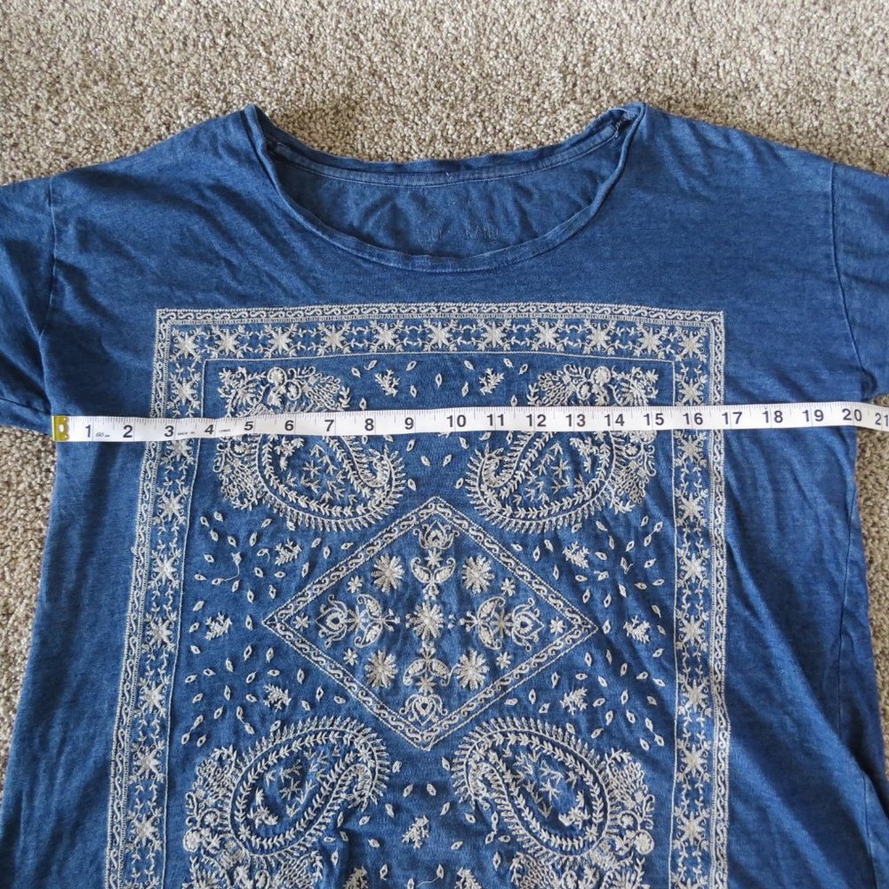 LUCKY BRAND BLUE EMBROIDERED BOHOMIAN STYLE TSHIRT SIZE LARGE #203 - Picture 3 of 5